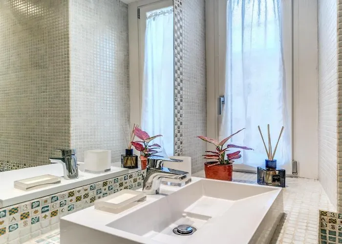 Deluxe One Bedroom Apartment, Perfect Location, Air Cond Apartamento *